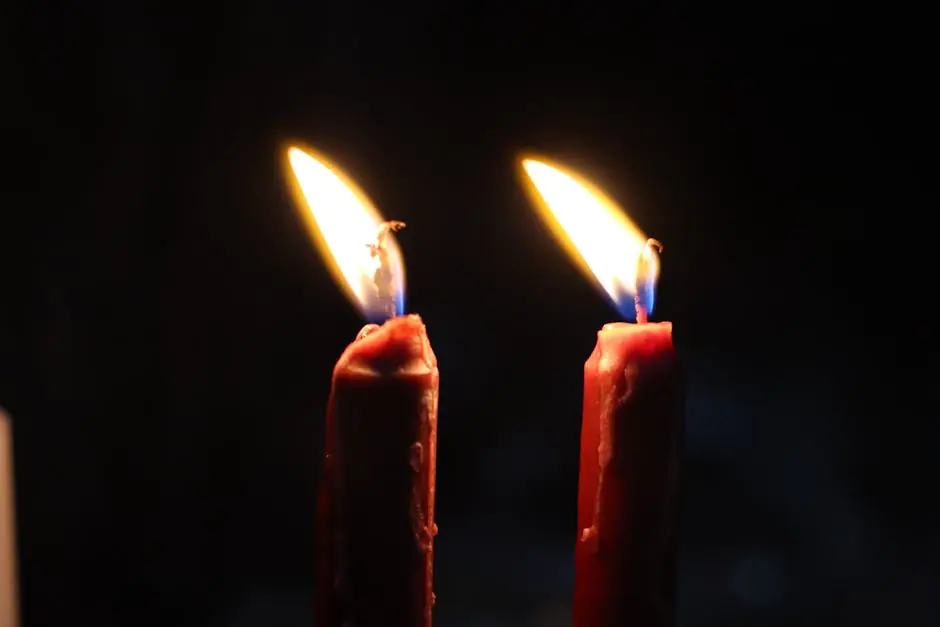 Lilin Altar Merah Besar 1 Pasang